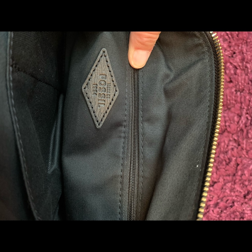 Fossil purse